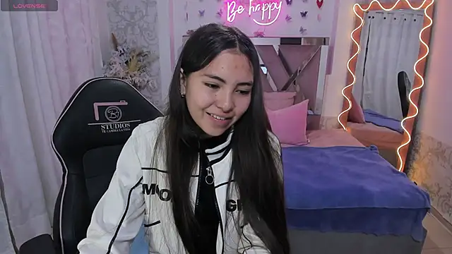 ISABELA TAY online show from April 5, 11:39 am