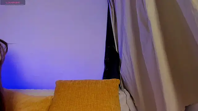 Ana Torres  online show from April 10, 11:45 pm