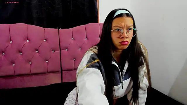 Snapshot of Natassha_foxxx chatting on November 12, 1:15 pm Natassha foxxx online show from November 12, 1:15 pm