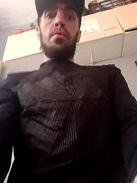 hotguy71000 online show from April 2, 4:13 pm