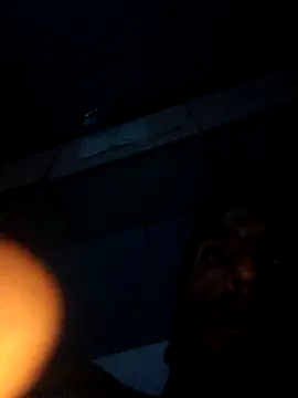hotguy71000 online show from May 1, 2:27 am