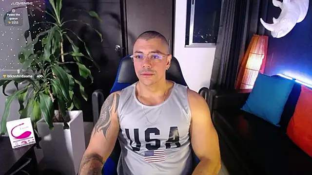 Zed ferrer online show from March 31, 10:28 am