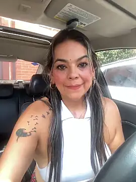 tasha velvet online show from April 18, 6:32 pm