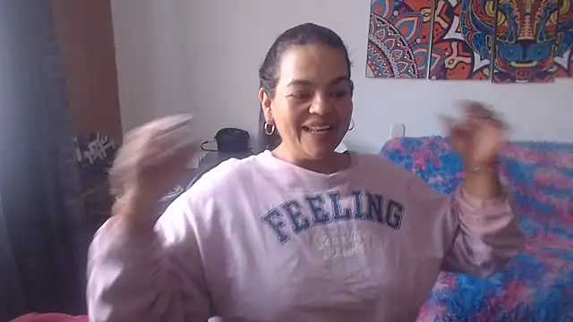 Snapshot of tasha_velvet chatting on June 23, 8:51 pm tasha velvet online show from June 23, 8:51 pm