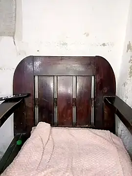 Girl Nasty Dirty online show from January 15, 6:28 am