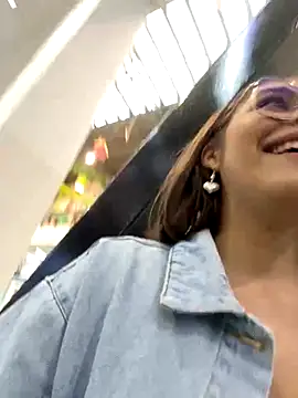 nani rosse of online show from November 24, 5:24 pm