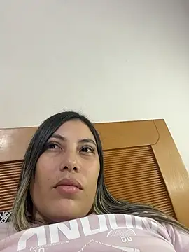 Snapshot of Anna_Bitch_Disgusting chatting on February 15, 4:46 am Anna Bitch Disgusting online show from February 15, 4:46 am