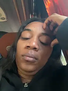 AishaOwens online show from February 17, 1:30 pm