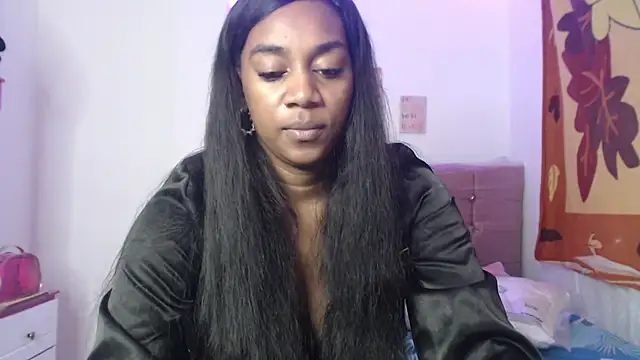 AishaOwens online show from January 7, 11:10 pm