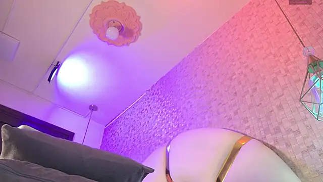 Caroline palmerr online show from November 29, 3:17 am