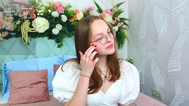 MadisonSmitt online show from November 23, 5:06 am