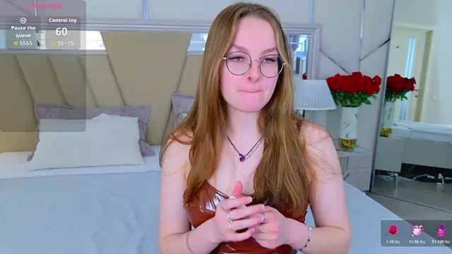 MadisonSmitt online show from April 19, 5:08 am