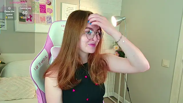 MadisonSmitt online show from December 21, 5:09 am