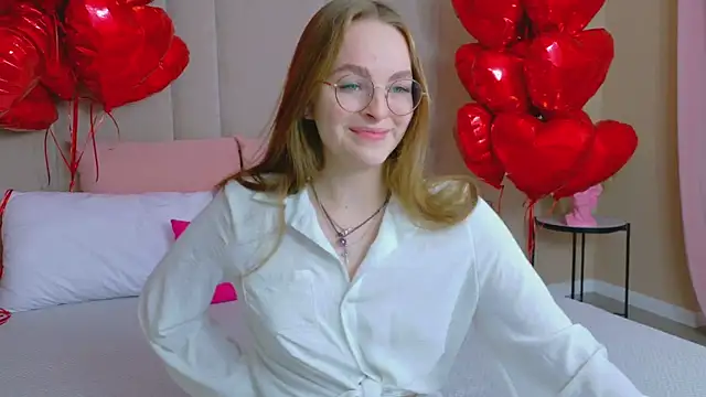 MadisonSmitt online show from February 16, 5:17 am