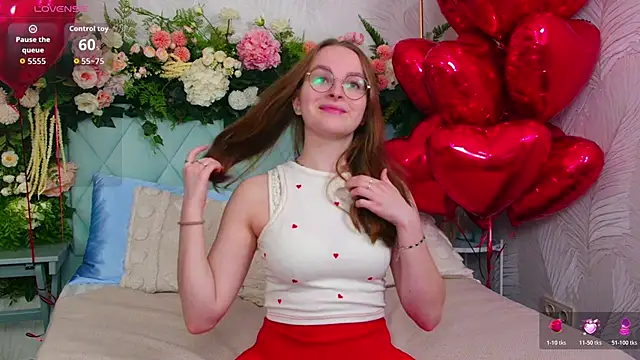 MadisonSmitt online show from February 8, 5:05 am