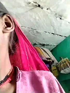 Big Lovexx online show from April 11, 7:45 am