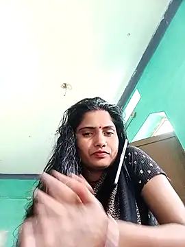 Snapshot of Pushpa_hotty chatting on April 4, 4:30 am Pushpa hotty online show from April 4, 4:30 am