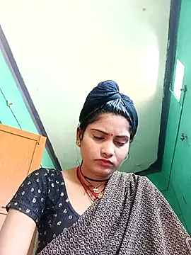 Snapshot of Pushpa_hotty chatting on April 6, 3:57 am Pushpa hotty online show from April 6, 3:57 am