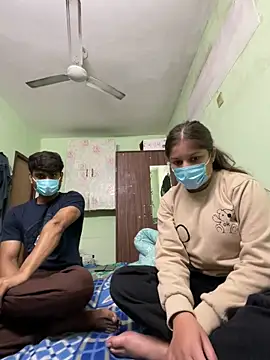 Snapshot of Cute_hotzara chatting on December 18, 5:56 am Cute hotzara online show from December 18, 5:56 am