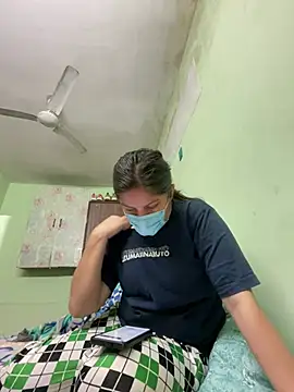 Cute hotzara online show from March 27, 5:38 am