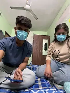 Snapshot of Cute_hotzara chatting on November 17, 4:27 am Cute hotzara online show from November 17, 4:27 am