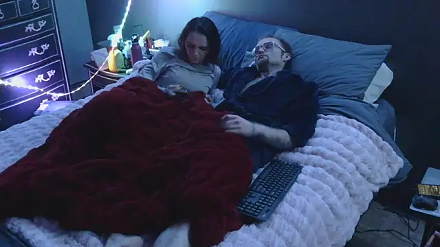 Snapshot of Donster907 chatting on November 14, 7:45 am Donster907 online show from November 14, 7:45 am