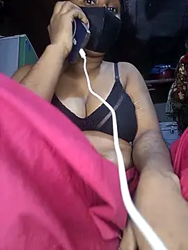 Jhunaki007 online show from November 13, 4:00 pm