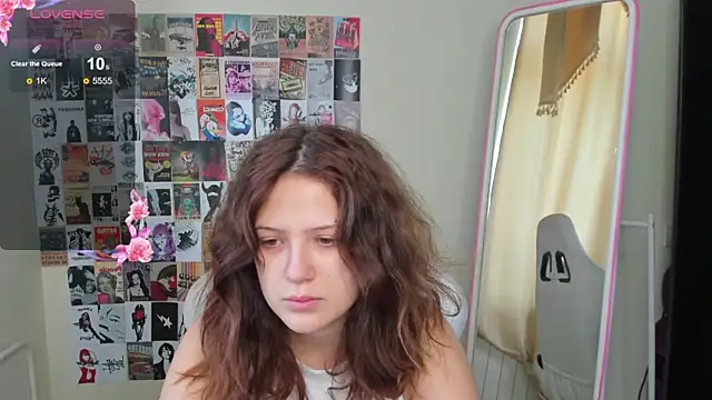 Anora Miller online show from November 29, 8:03 am