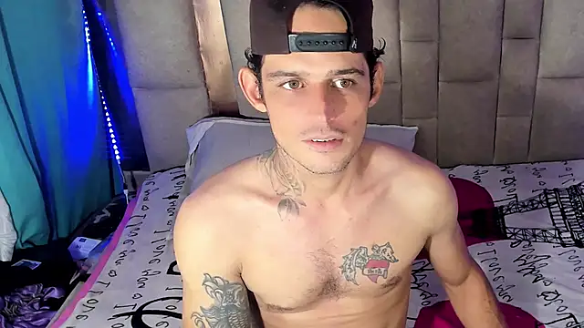 Snapshot of Sexybigjefffx chatting on November 12, 9:35 am Sexybigjefffx online show from November 12, 9:35 am