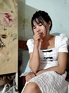 gugu0022 online show from April 2, 12:45 pm