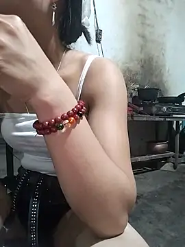 gugu0022 online show from April 13, 12:31 pm