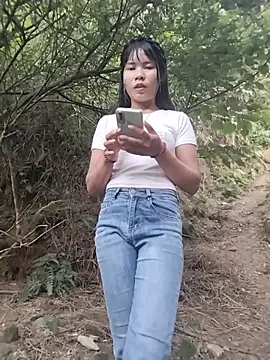 gugu0022 online show from May 25, 11:42 am
