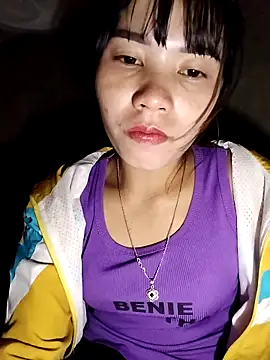 Snapshot of gugu0022 chatting on November 27, 12:27 pm gugu0022 online show from November 27, 12:27 pm