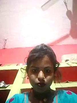 Snapshot of Kiranti_hot chatting on November 15, 9:52 pm Kiranti hot online show from November 15, 9:52 pm