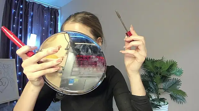 Aurora Glow21 online show from February 17, 4:21 am