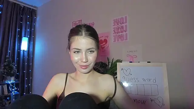 Aurora Glow21 online show from March 16, 7:49 pm