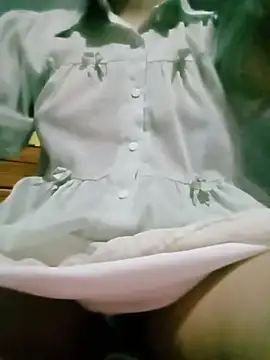 Snapshot of Micky_baby chatting on June 16, 6:41 pm Micky baby online show from June 16, 6:41 pm