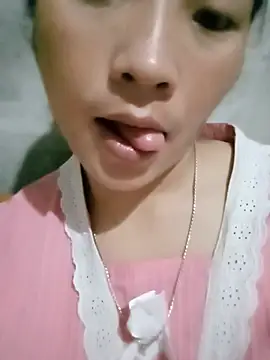Snapshot of Micky_baby chatting on June 25, 5:18 pm Micky baby online show from June 25, 5:18 pm