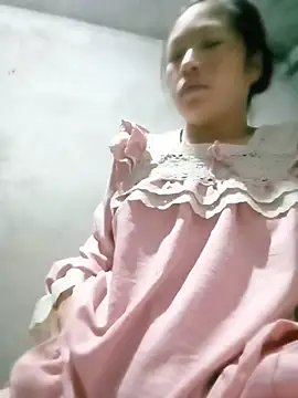 Snapshot of Micky_baby chatting on June 21, 6:36 pm Micky baby online show from June 21, 6:36 pm