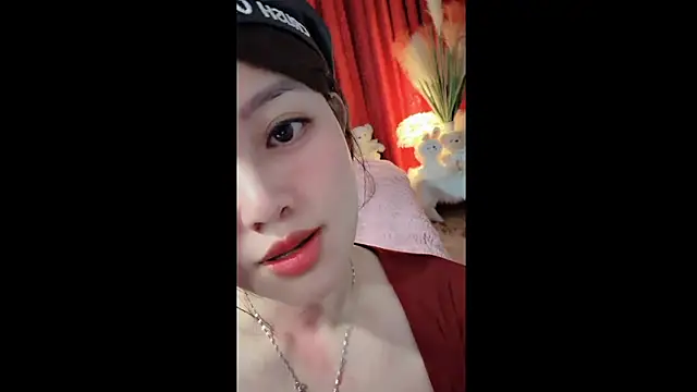 Snapshot of MiCandy-Lovee chatting on January 12, 3:08 pm MiCandy-Lovee online show from January 12, 3:08 pm