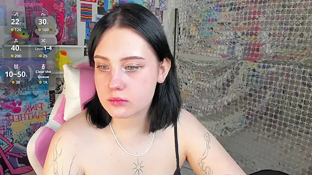 hey tessa online show from November 25, 11:21 am