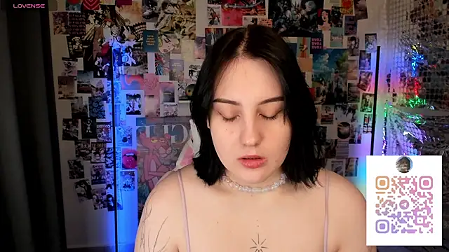 hey tessa online show from March 4, 7:21 pm