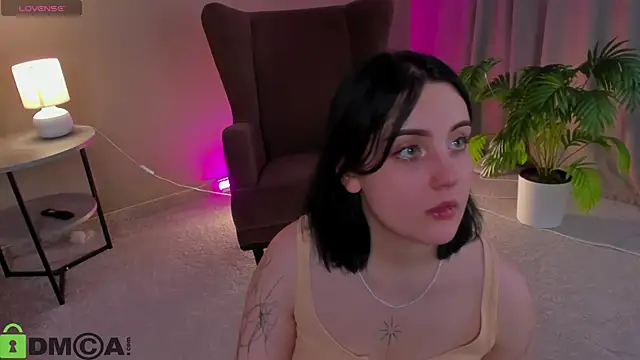 hey tessa online show from November 23, 11:42 am