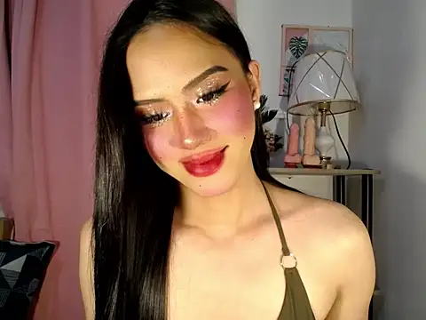 Snapshot of im_ur_wife69 chatting on January 5, 6:11 pm im ur wife69 online show from January 5, 6:11 pm