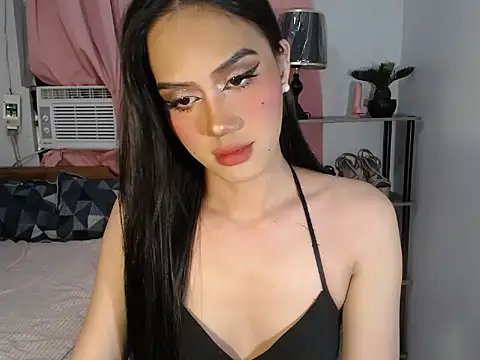 Snapshot of im_ur_wife69 chatting on January 9, 4:36 pm im ur wife69 online show from January 9, 4:36 pm