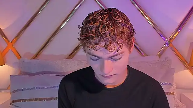 JacobRusso online show from April 11, 9:18 pm