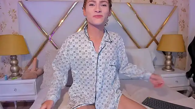 JacobRusso online show from April 6, 1:45 am