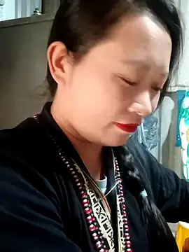 LyZii2k7 online show from November 16, 2:49 am