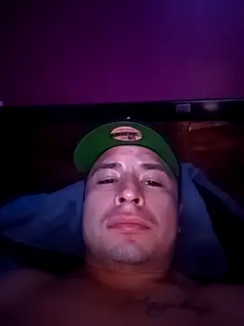 Snapshot of Al3vr chatting on November 12, 12:31 pm Al3vr online show from November 12, 12:31 pm