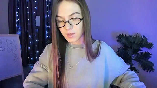 luna lust 212 online show from February 13, 4:23 am